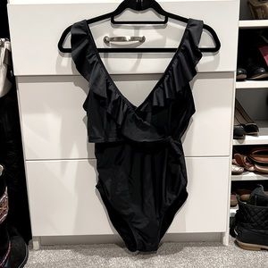 NWOT Kindred Bravely Maternity Swimsuit in Black